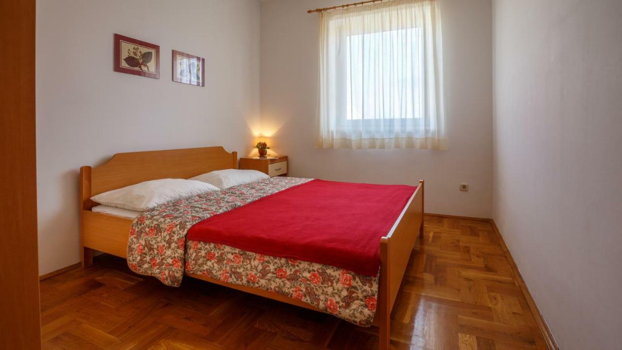 Apartment Josephine 2 Malinska Buitenkant foto